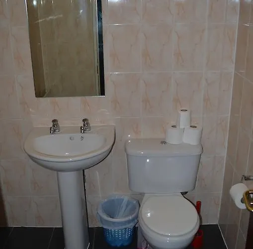 Хостел Paddy's Palace *