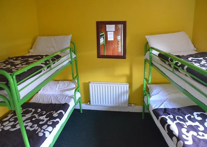 Хостел Paddy's Palace